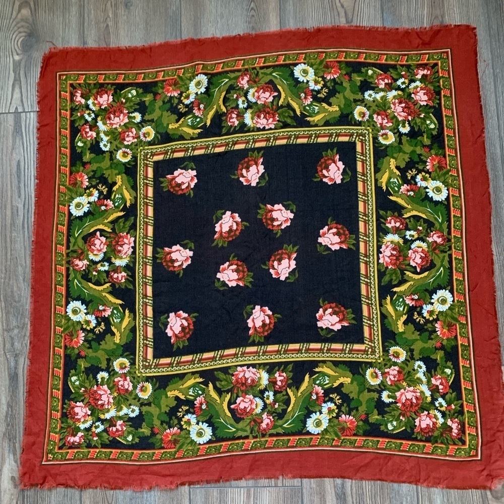 Scarf - Picture 3 of 5